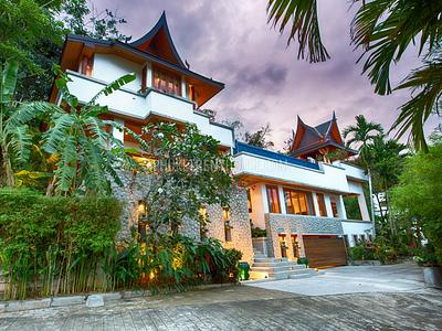 SUR19229: Fabulous 4 Bedroom Pool Villa in Surin. Photo #1