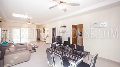 RAW19234: New Stylish 3 Bedroom Villa in Rawai-Nai Harn. Fotoğraf #6