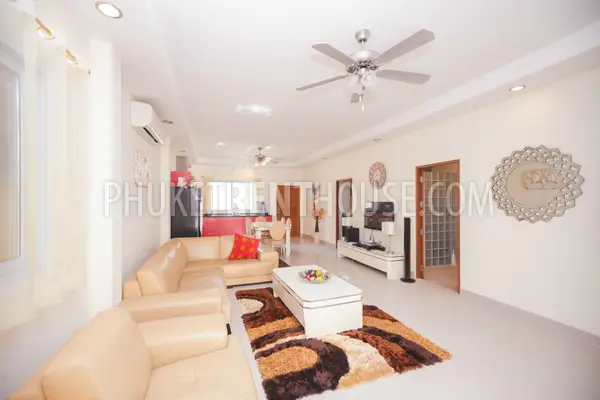 RAW19235: Modern 3 Bedroom Pool Villa in Rawai. Photo #3