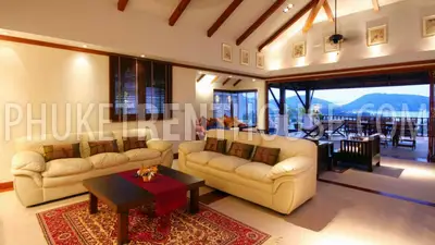 PAT19245: Tropical 3 Bedroom Pool Villa overlook amazing Patong city. Photo #9