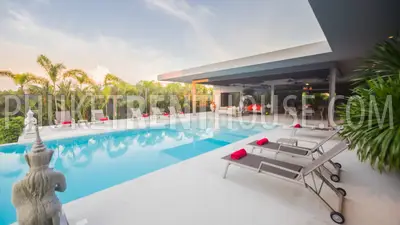RAW19251: 5 Bedroom Pool Villa close to Nai Harn beach. Fotoğraf #16