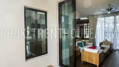 NAI19276: Stylish 3-Bedroom Villa Near Lake Nai Harn. Photo #10