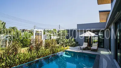 NAI19276: Stylish 3-Bedroom Villa Near Lake Nai Harn. Photo #7