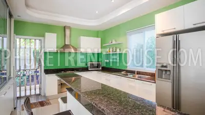 KAT18915: Luxury 4 Bedroom Villa in Kata. Photo #12