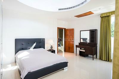 KAT18915: Luxury 4 Bedroom Villa in Kata. Photo #29