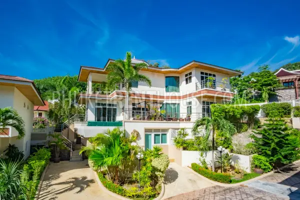 KAT18915: Luxury 4 Bedroom Villa in Kata. Photo #41