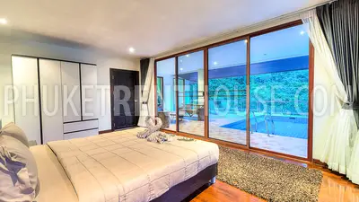 CHA18928: 4 Bedroom Seaview Villa in Chalong Area. Photo #17