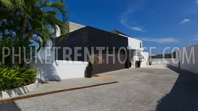 SUR18943: Heavenly 4-Bedroom Villa with generous Sea View in Surin. Photo #15