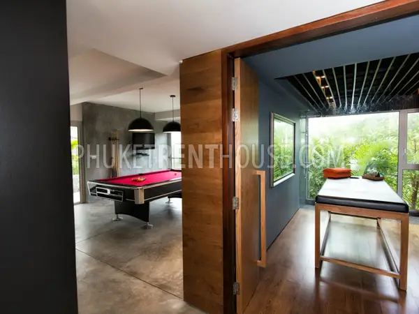SUR18943: Heavenly 4-Bedroom Villa with generous Sea View in Surin. 照片 #8