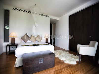 SUR18943: Heavenly 4-Bedroom Villa with generous Sea View in Surin. Photo #22