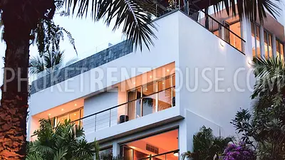SUR18943: Heavenly 4-Bedroom Villa with generous Sea View in Surin. Photo #25