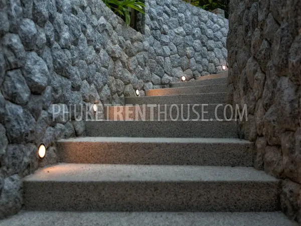 SUR18943: Heavenly 4-Bedroom Villa with generous Sea View in Surin. 照片 #16