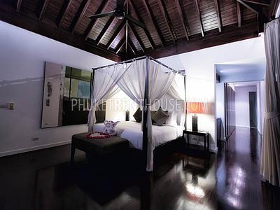 SUR18943: Heavenly 4-Bedroom Villa with generous Sea View in Surin. Photo #34