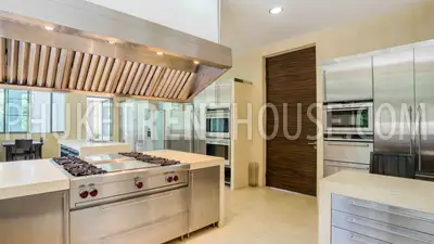 KAM18944: Multi-floored 6 Bedroom Villa with Private Pool and Jacuzzi. Photo #31