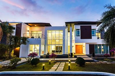 KAM18969: Charming 5 Bedroom Villa in the quiet neighborhood of Kamala. Photo #2