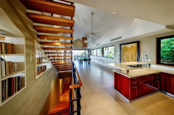 PAT19026: Unique 5 Bedroom Villa with Stunning Sunset and Sea Views in Patong. Photo #44