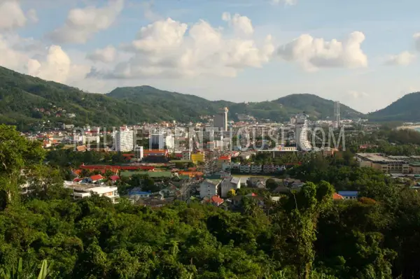 PAT19027: Large 5 Bedroom Villa with Breathtaking Sea Views in Patong. Photo #4