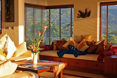 PAT19027: Large 5 Bedroom Villa with Breathtaking Sea Views in Patong. Photo #21