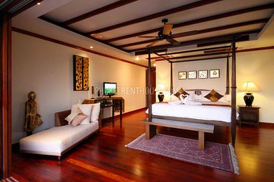 PAT19027: Large 5 Bedroom Villa with Breathtaking Sea Views in Patong. Photo #28