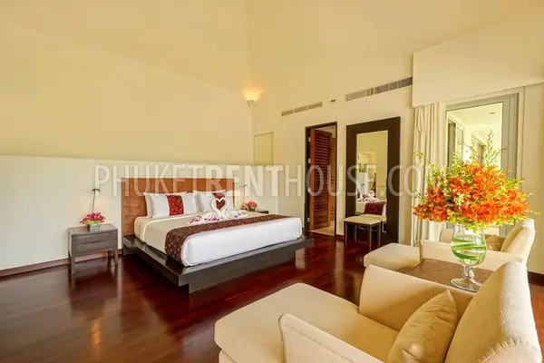 LAY19037: Fantastic 5 Bedroom Villa on Phuket`s West Coast. Photo #7
