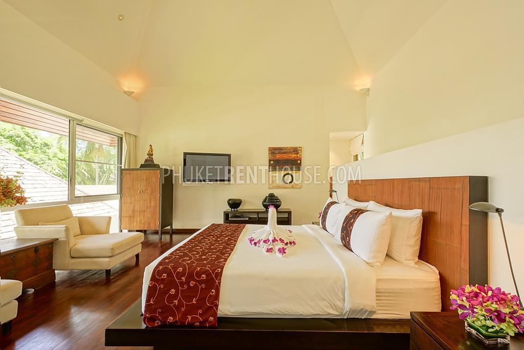 LAY19037: Fantastic 5 Bedroom Villa on Phuket`s West Coast. Photo #10