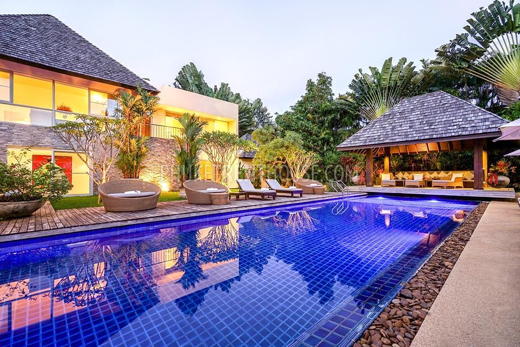 LAY19037: Fantastic 5 Bedroom Villa on Phuket`s West Coast. Photo #19