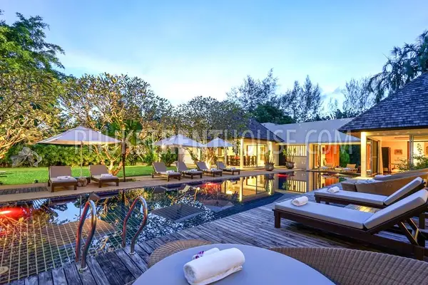 LAY19037: Fantastic 5 Bedroom Villa on Phuket`s West Coast. Photo #21