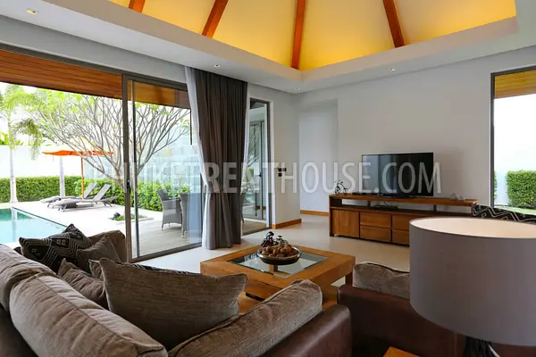 LAY19470: Luxury 3 Bedroom Villa with Pool and Terrace close to Layan beach. Photo #4