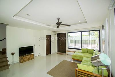 BAN19539: 3 Bedroom House in Elite district near Bang Tao beach. Photo #11