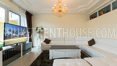 RAW19557: Charming Villa with Five Bedrooms at Rawai - Nai Harn. Fotoğraf #8