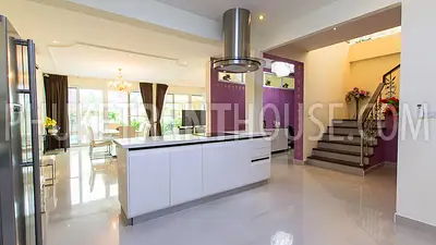 RAW19557: Charming Villa with Five Bedrooms at Rawai - Nai Harn. Fotoğraf #16
