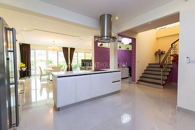 RAW19557: Charming Villa with Five Bedrooms at Rawai - Nai Harn. Photo #16