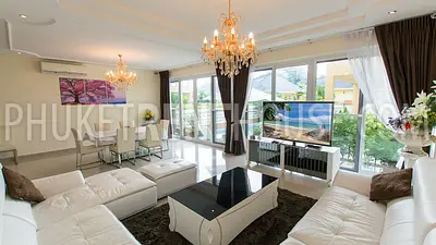 RAW19557: Charming Villa with Five Bedrooms at Rawai - Nai Harn. Fotoğraf #28