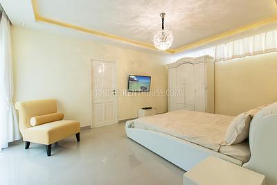 RAW19557: Charming Villa with Five Bedrooms at Rawai - Nai Harn. Photo #32