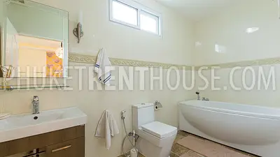 RAW19557: Charming Villa with Five Bedrooms at Rawai - Nai Harn. Fotoğraf #37