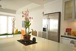 PAT19565: Beachfront 3 Bedroom Villa at Kalim beach, Patong. Thumbnail #17