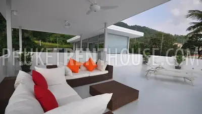 PAT19565: Beachfront 3 Bedroom Villa at Kalim beach, Patong. Photo #37