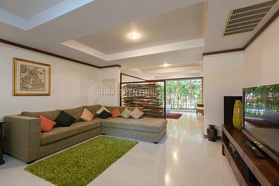 KAT19571: Delightful 4 Bedroom Villa with Swimming Pool - Kata Beach. Photo #7