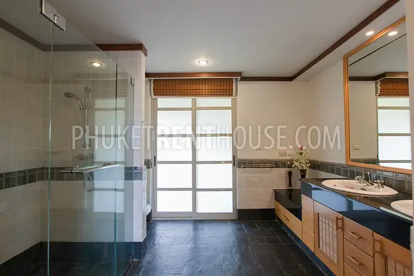 KAT19571: Delightful 4 Bedroom Villa with Swimming Pool - Kata Beach. Photo #4