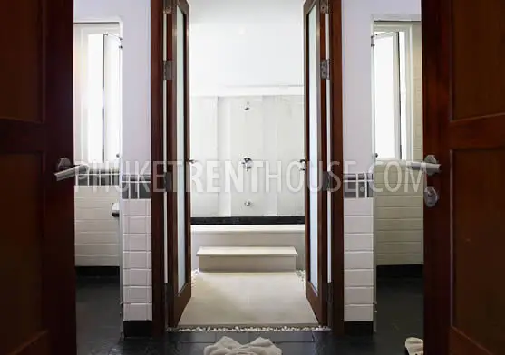 KAT19573: Nice 3 Bedroom Villa with Swimming Pool - Kata and Kata Noi Beaches. Fotoğraf #3