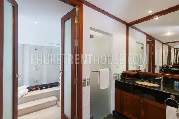 KAT19573: Nice 3 Bedroom Villa with Swimming Pool - Kata and Kata Noi Beaches. Fotoğraf #13