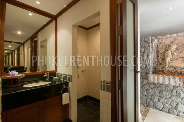 KAT19573: Nice 3 Bedroom Villa with Swimming Pool - Kata and Kata Noi Beaches. Fotoğraf #19