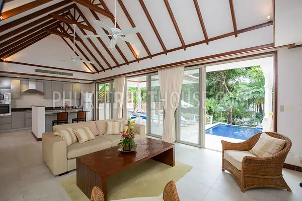 KAT19577: 3 Bedroom Villa with Swimming Pool close to Kata Beach. Photo #32