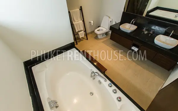 RAW19582: Luxury 2 Bedroom Apartment in Rawai. Photo #18