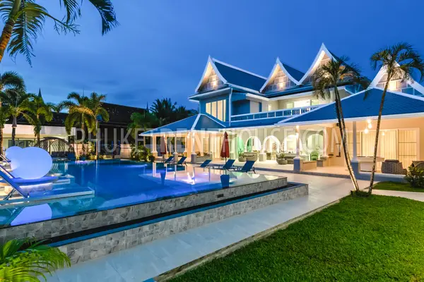 BAN23013: Luxury Modern 7 bedroom residence near Bang Tao beach.. Photo #95