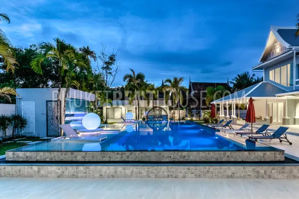 BAN23013: Luxury Modern 7 bedroom residence near Bang Tao beach.. Photo #82