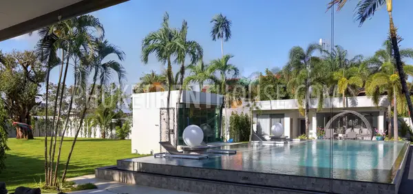 BAN23013: Luxury Modern 7 bedroom residence near Bang Tao beach.. Photo #97