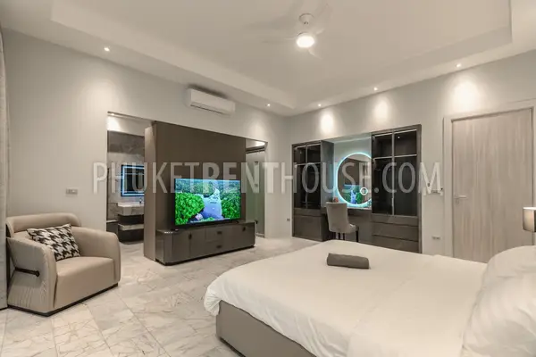 BAN23013: Luxury Modern 7 bedroom residence near Bang Tao beach.. Photo #38