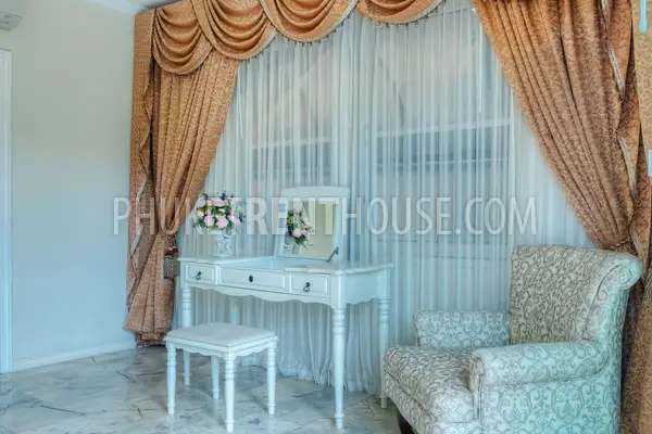 BAN19632: Stylish 4 Bedroom Villa with Italian design near Bang Tao beach. Photo #22