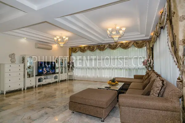 BAN19632: Stylish 4 Bedroom Villa with Italian design near Bang Tao beach. Photo #31